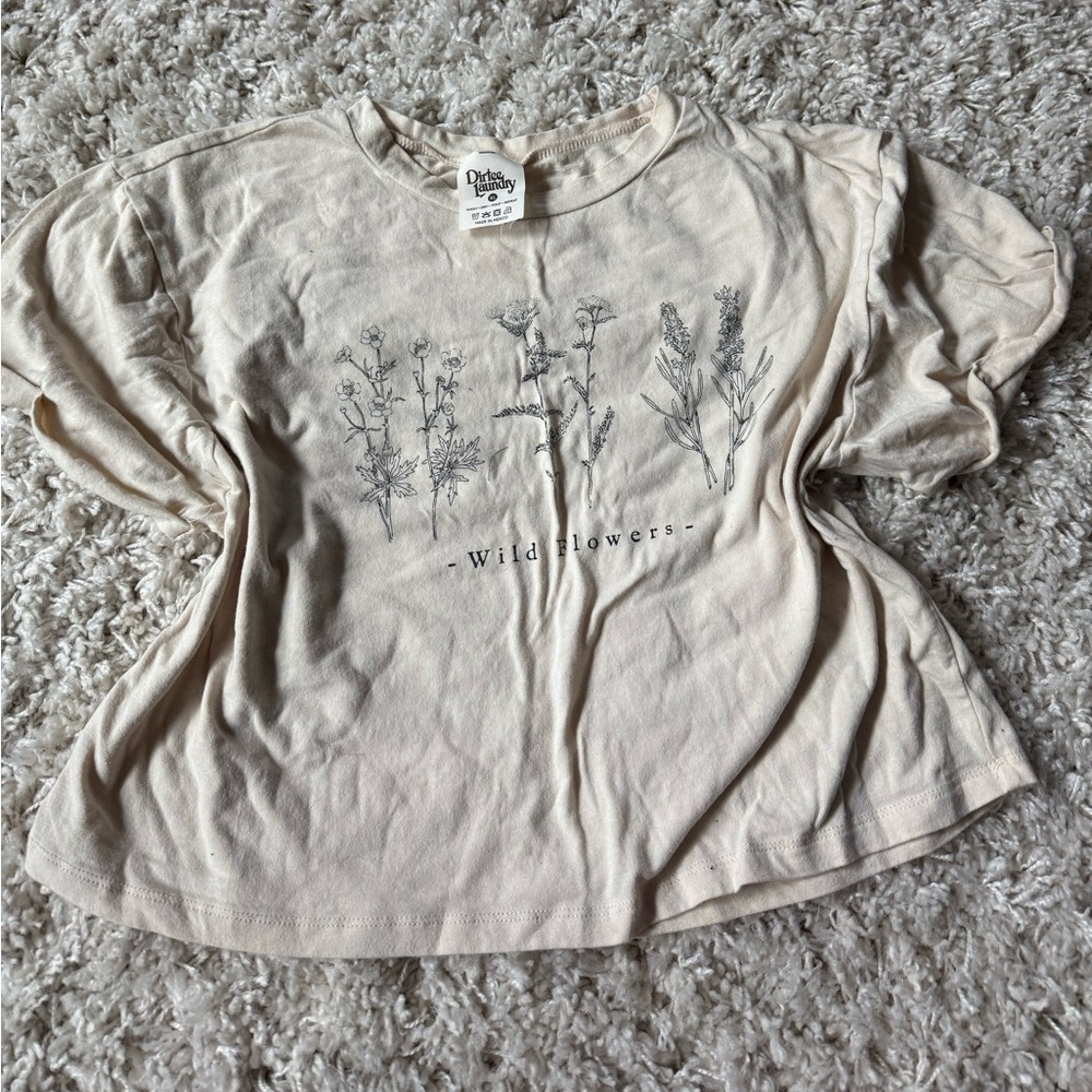 Dirteee laundry, wildflower, floral vintage crop top Cream and tan short…